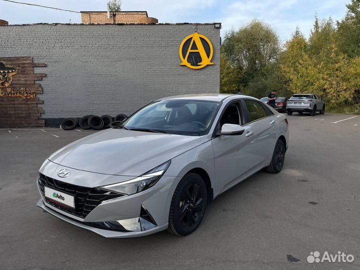 Hyundai Elantra 2.0 AT, 2021, 42 750 км