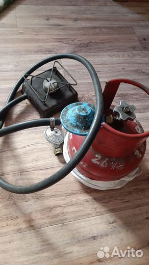 Газовый баллон с плиткой туристический