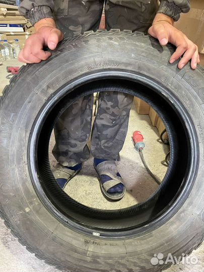 Yokohama Ice Guard Stud IG55 225/65 R17