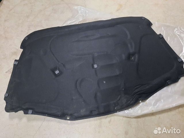 Шумоизоляция капота Touareg 7L6863835B