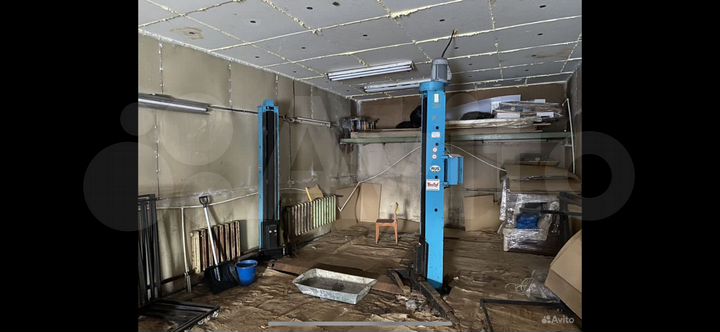 Гараж, > 30 м²