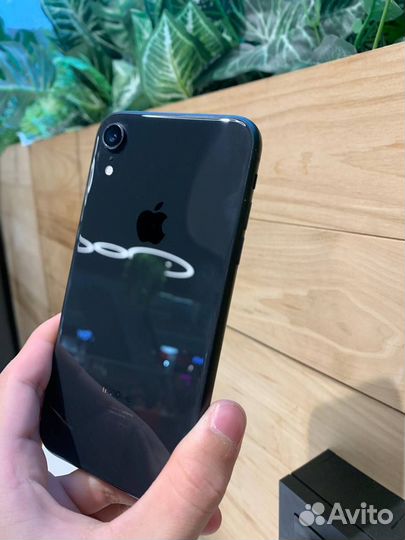 iPhone Xr, 64 ГБ