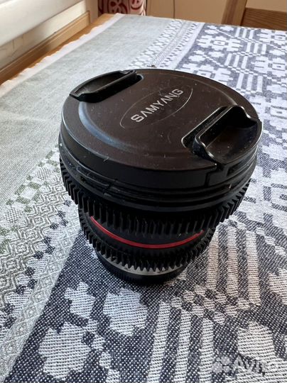 Samyang 12 cine t2.2 fuji