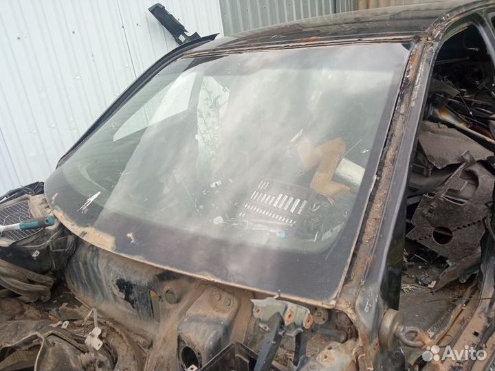 Ветровое стекло Mercedes-Benz W220