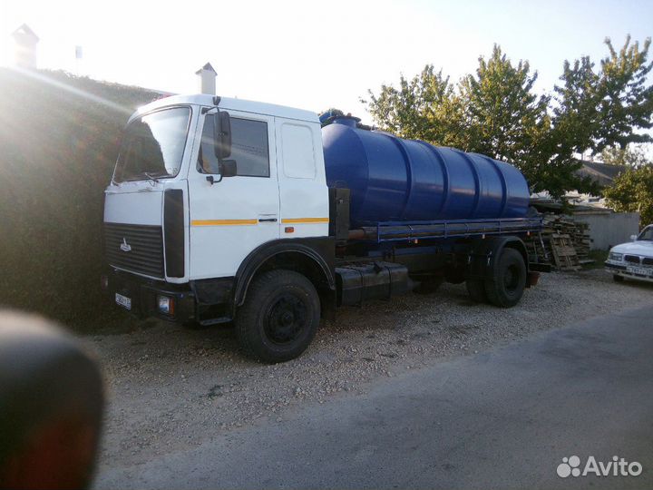 Ассенизаторская машина,откачка септиков,водавозка