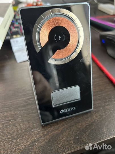 Беспроводная зарядая станция Deppa