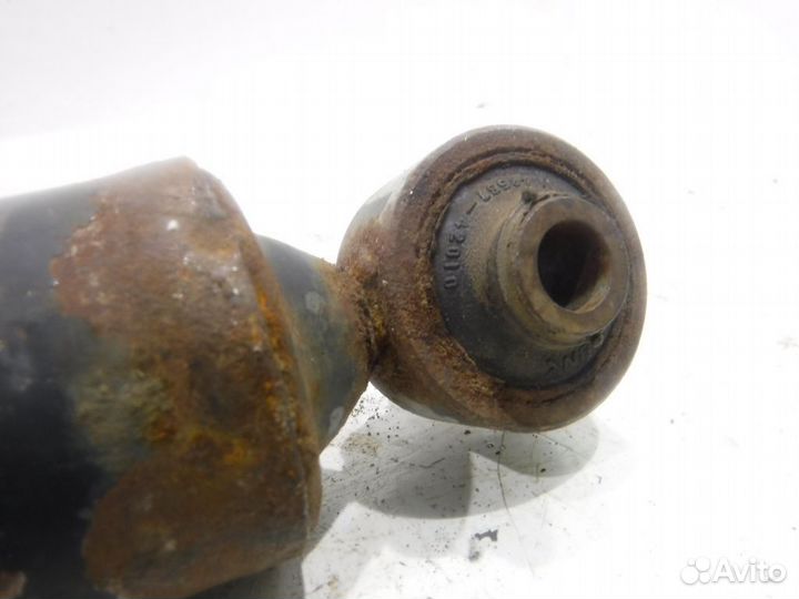 Амортизатор задний Тойота