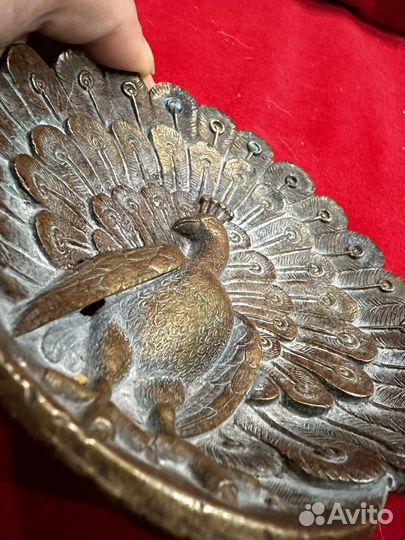 Старинная антикварная бронзовая пепельница павлин