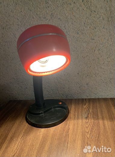 Лампа настольная
