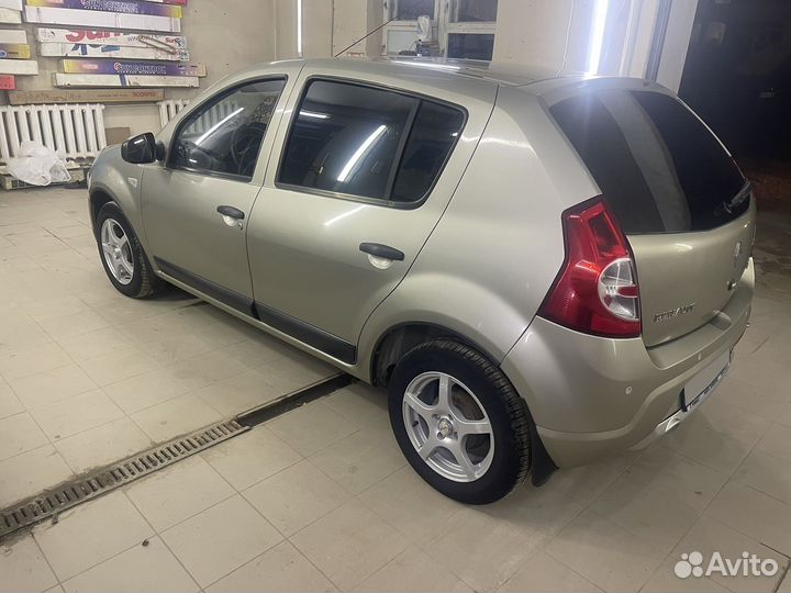 Renault Sandero 1.4 МТ, 2011, 152 000 км