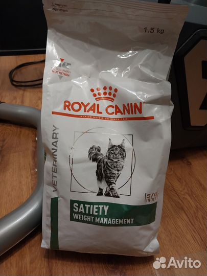 Сухой корм для кошек royal canin satiety weight