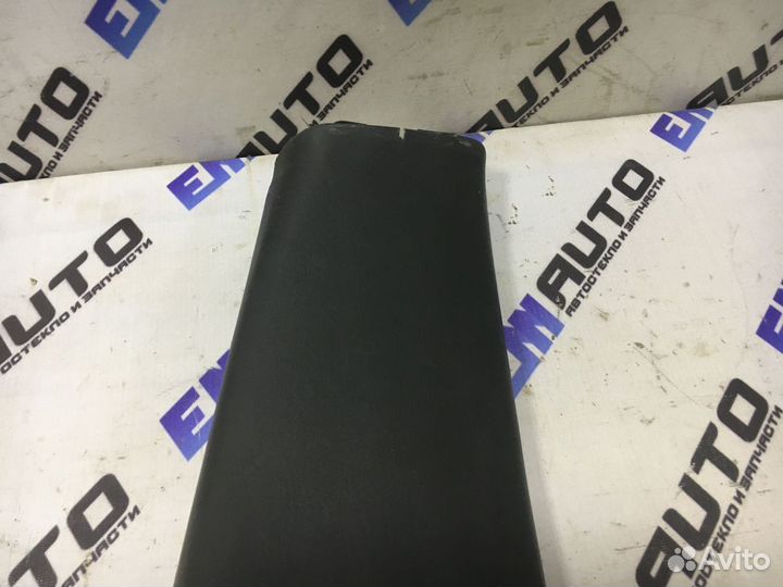 Накладка средней стойки правая нижняя Форд Фокус 1