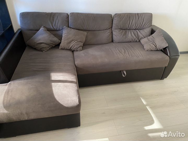 Угловой диван