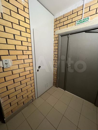 Машиноместо, 14 м²