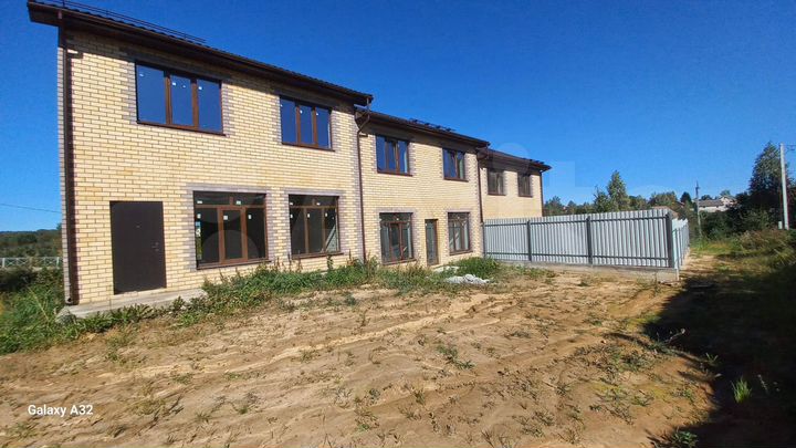 Таунхаус 121 м² на участке 5 сот.