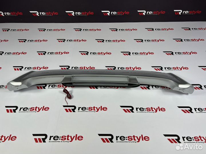 Спойлер Наверх Toyota Land Cruiser 100 Jw82FB