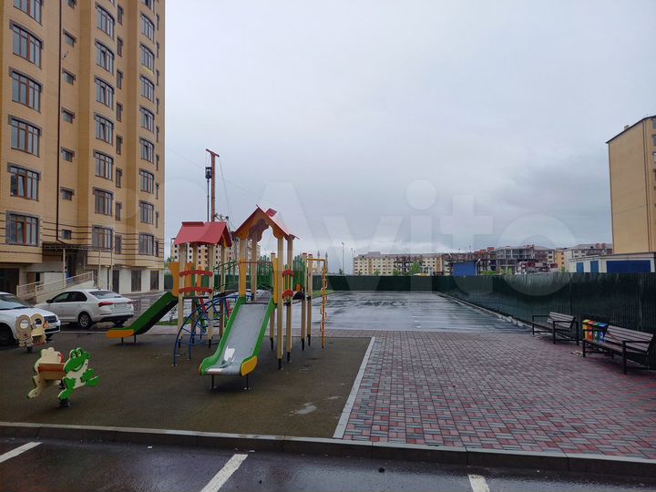 2-к. квартира, 73,2 м², 9/10 эт.