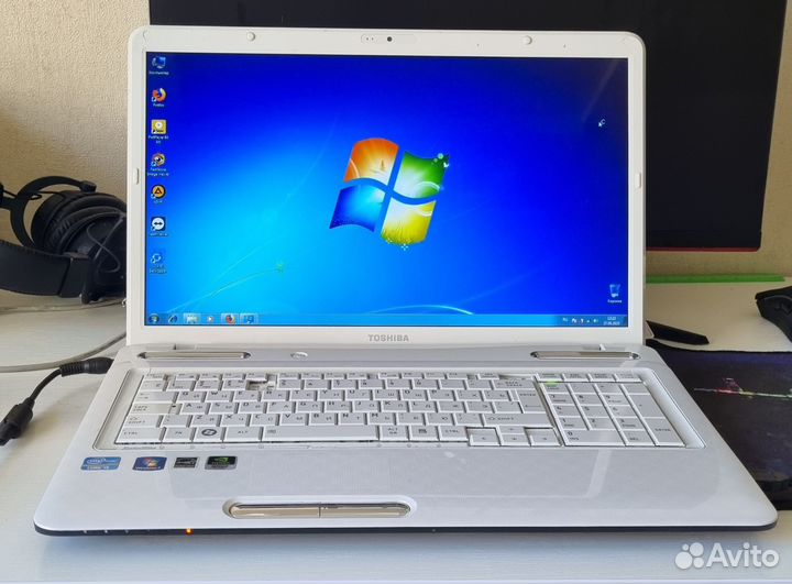 Ноутбук toshiba satellite
