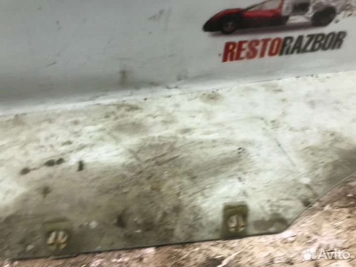 Стекло двери переднее левое Kia Sephia седан 1.8