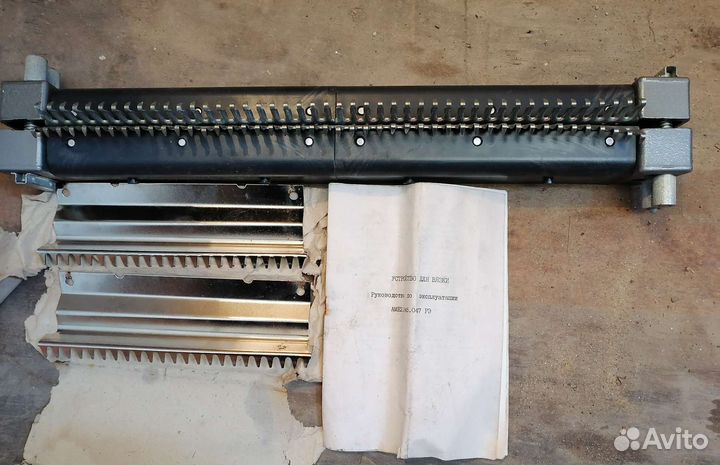 Вязальная машина и швейная машинка