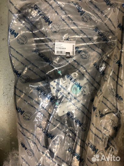 Стеклоподьемник BMW X5 E53