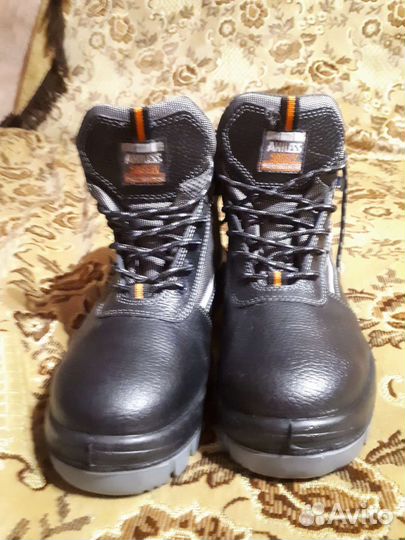 Ботинки мужские новые 42