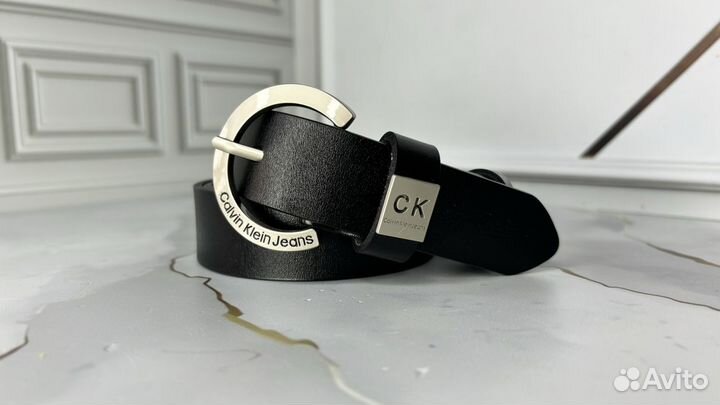 Ремень женский Calvin Klein черный кожаный