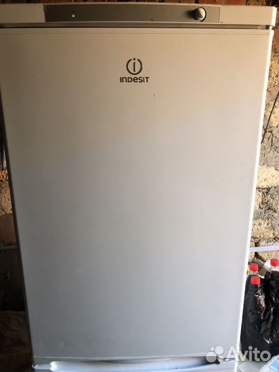 Холодильник бу indesit