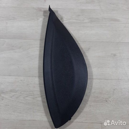 Накладка на торпедо правая LADA Granta седан 2018