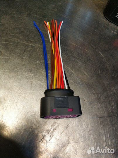 Разъём фишка фары Audi Q7 VW Туарег