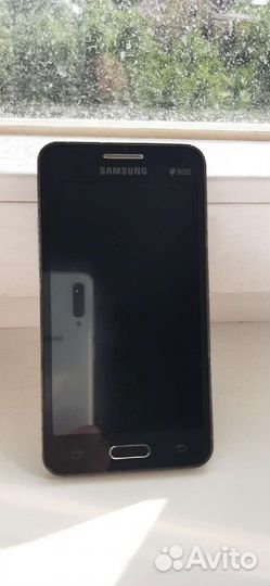 Телефон Samsung