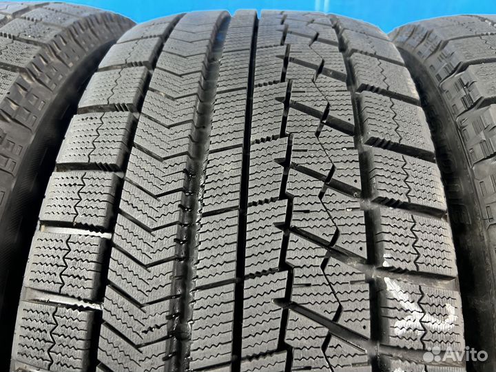 Bridgestone Blizzak VRX 235/55 R17 99Q