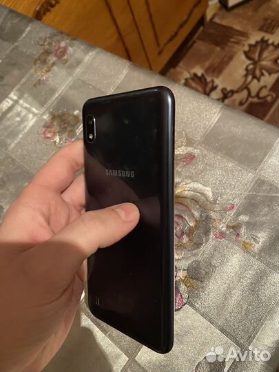 Samsung Galaxy A10, 2/32 ГБ