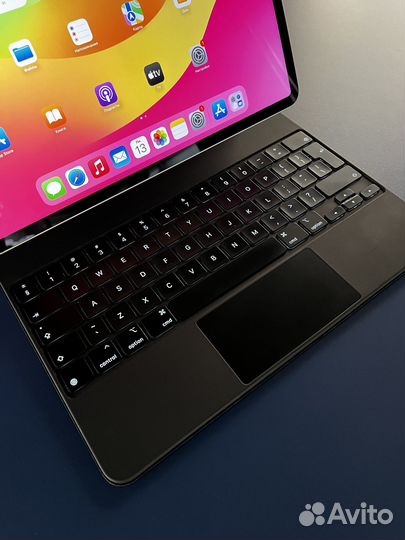 iPad PRO 12.9 M2 256 GB Wi-Fi + LTE Silver с клави