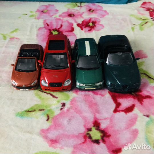 Машинки модельки