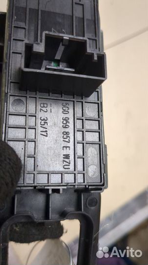 Кнопка стеклоподъемника Volkswagen Atlas, 2018