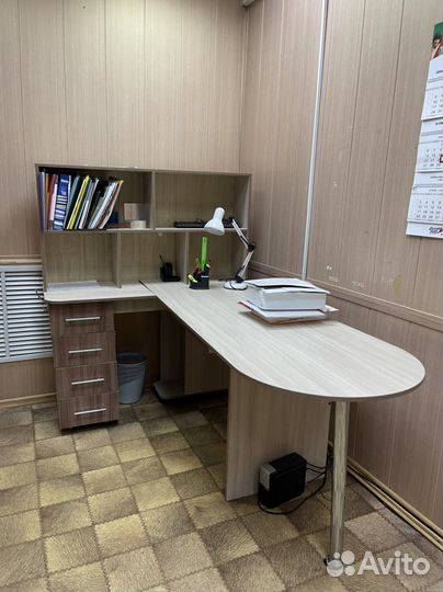 Стол