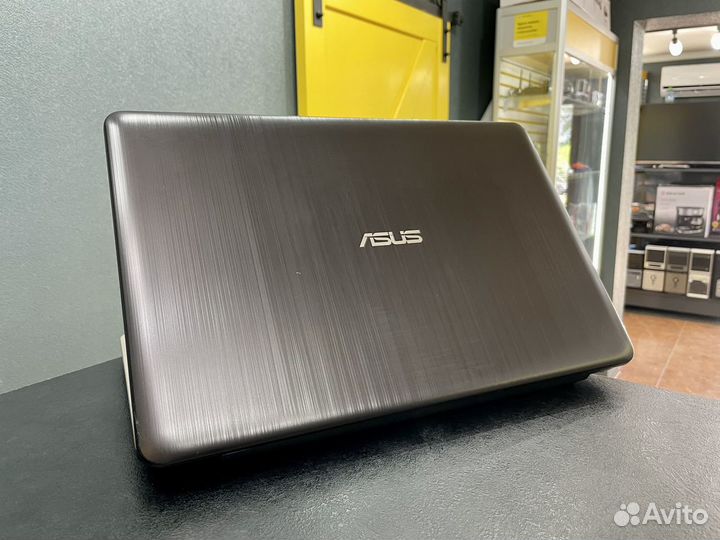 Asus 15,6 Pentium N5000 4Gb 500Gb MX110 2Gb