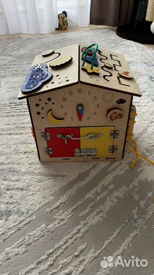 Бизиборд домик со светом