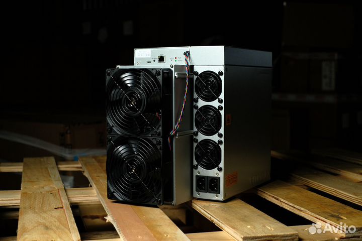 Майнер Antminer S19 Pro 110TH с размещением