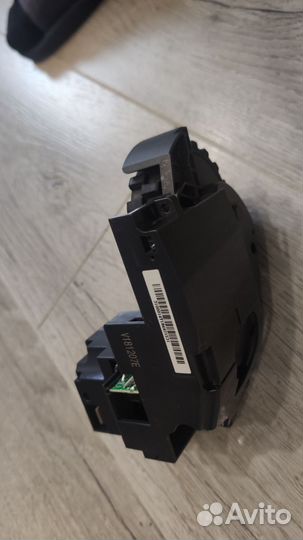 Колесо левое Xiaomi Roborock S5. Нерабочее