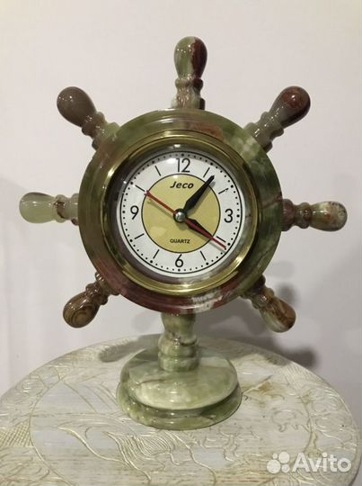 Часы настольные из оникса «Штурвал»