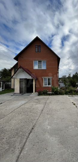 Дом 226,5 м² на участке 6,2 сот.