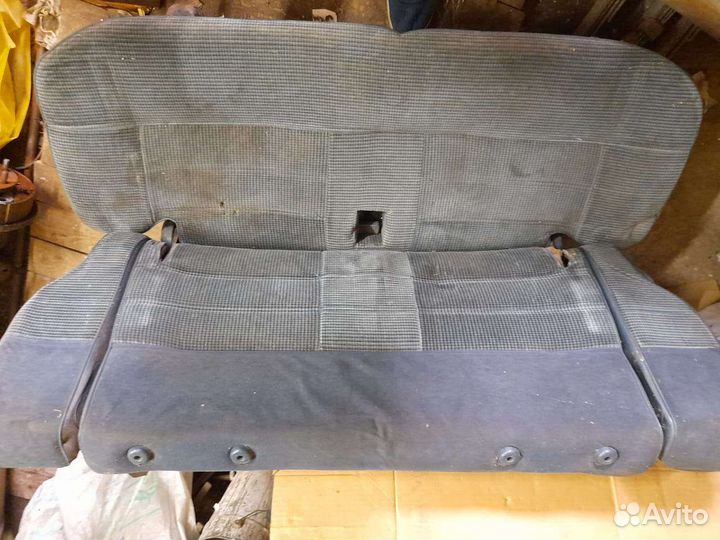 Сиденья на pajero 1