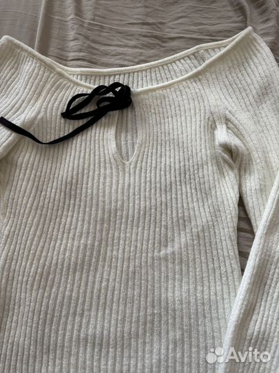 Джемпер женский с открытыми плечами