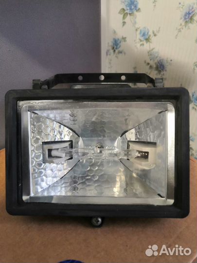 Фонарь Прожектор галогенный