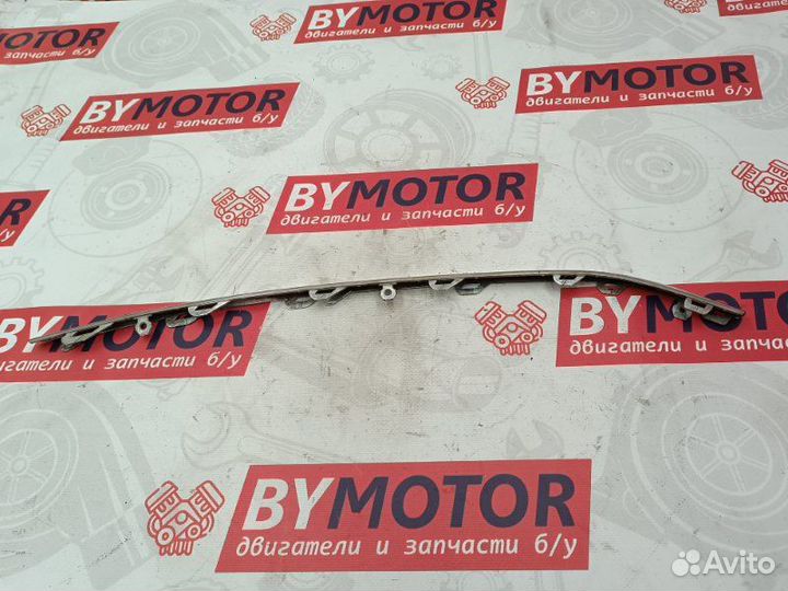 Молдинг бампера переднего левый Volkswagen Passat