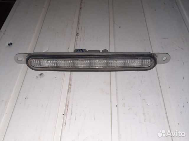 Стоп стопарь крышки багажника на Mitsubishi Galant