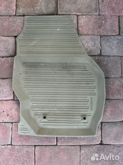 Коврики для Volvo и Toyota Venza