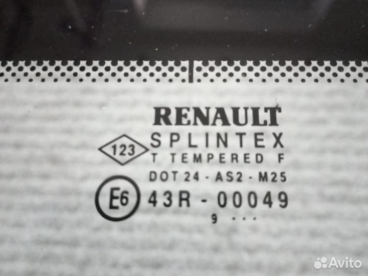 Заднее стекло renault science